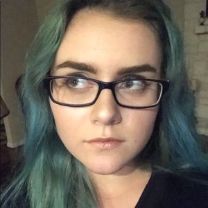 Meet your Posher, Evalee